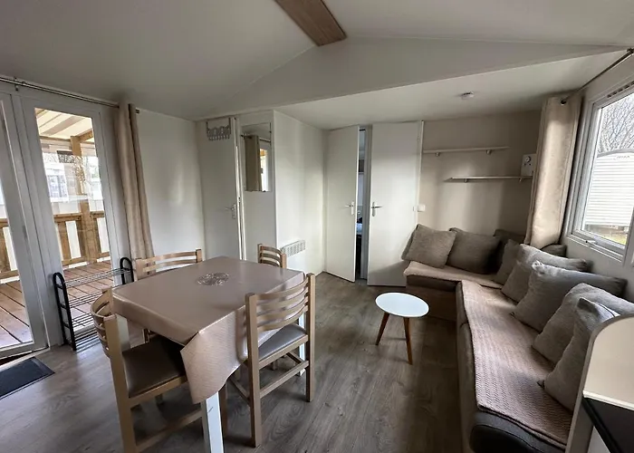 Les Sables Chal'heureux אתר קמפינג סן ז'אן דה מון