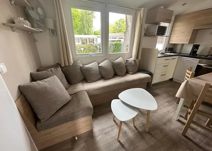 Les Sables Chal'heureux * סן ז'אן דה מון