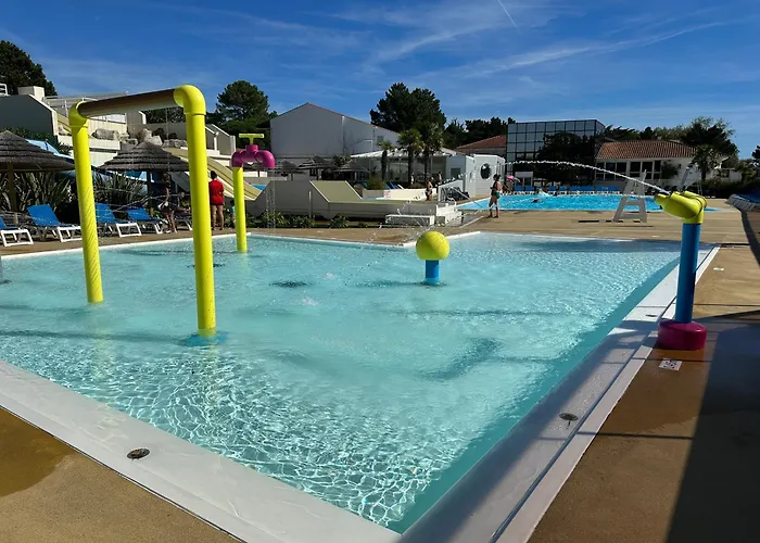 Les Sables Chal'heureux * סן ז'אן דה מון