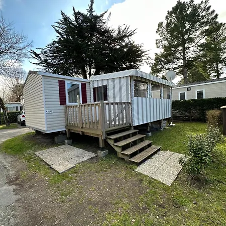 Campsite Les Sables Chal'heureux *